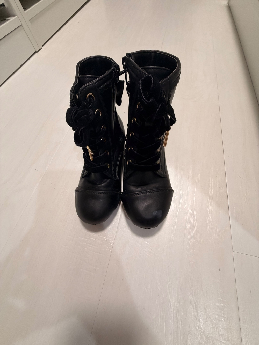 Juicy Couture Black Lace-Up Women's Ankle Boots